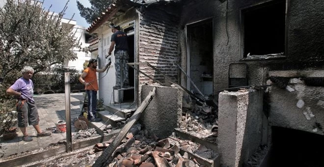 Κατεδάφιση καμένων ακινήτων στο Μάτι αρχίζουν την Δευτέρα οι Αρχές